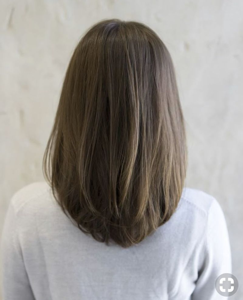 U-Shaped Cut With Long Layers
