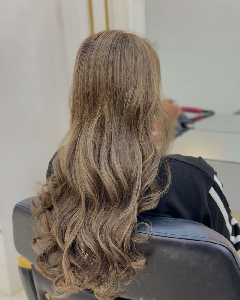 Winning Shade: Mushroom Blonde