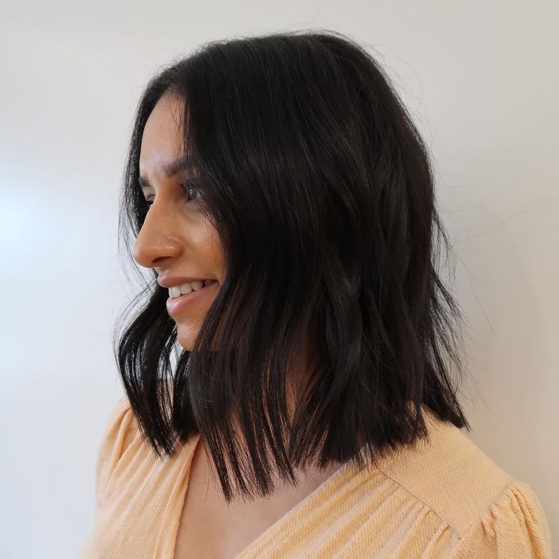 Collarbone Lob with Invisible Layers
