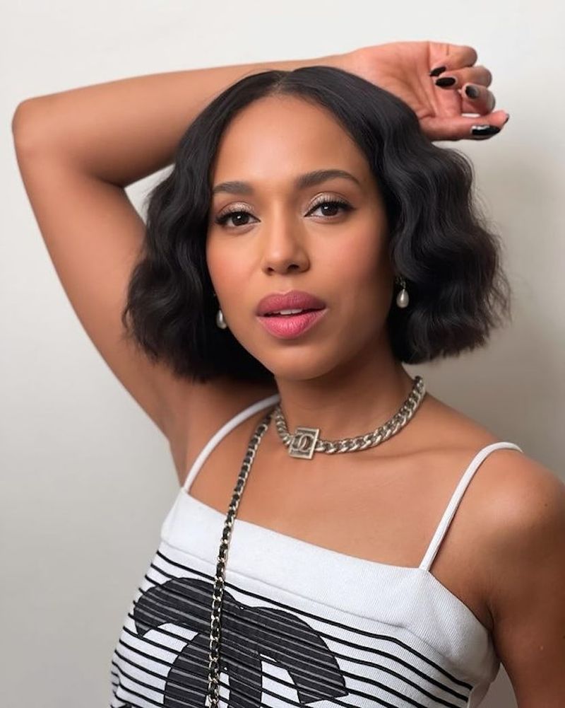 Kerry Washington's Center-Parted Waves