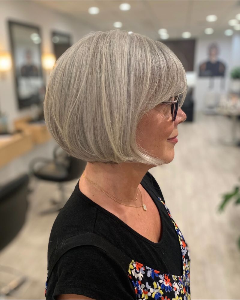 Bob argentato elegante