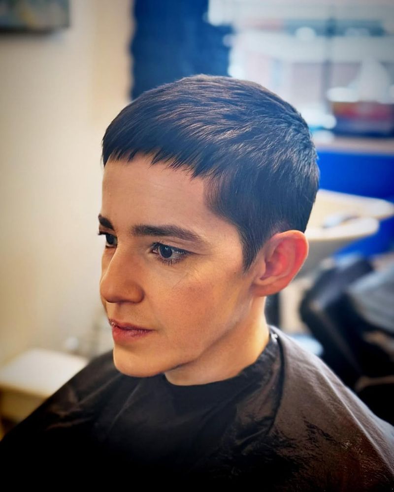 Le pixie ultra court