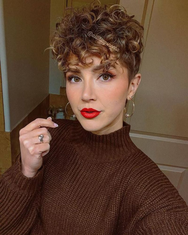 Curly Pixie for Oblong Faces