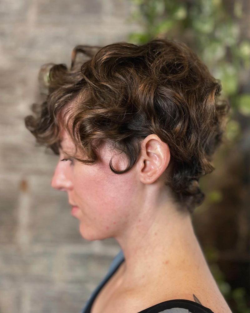 Soft Curly Crop