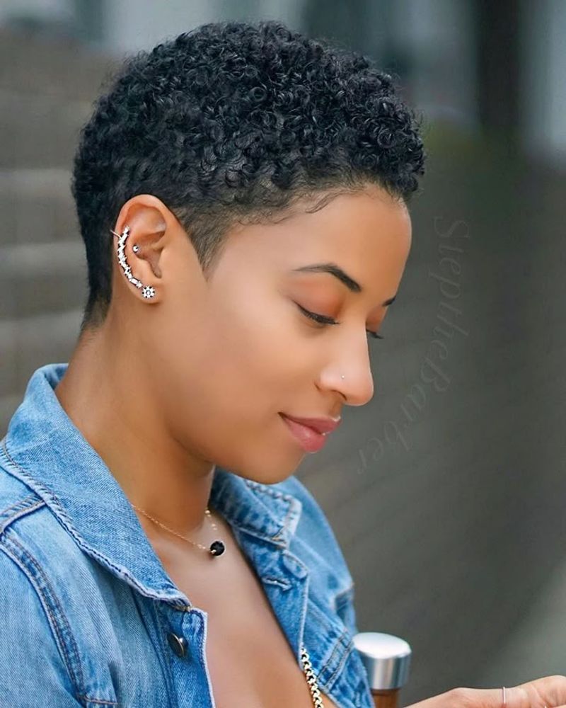 Crown Shape with Defined Edges