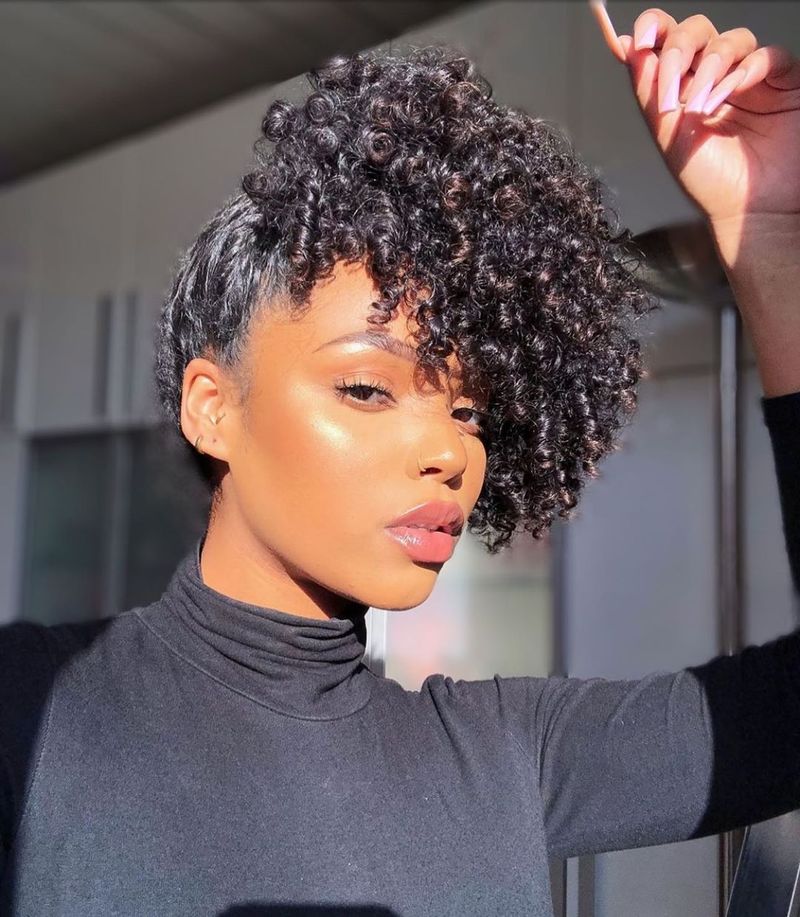 Pinned-Up Curly Pompadour