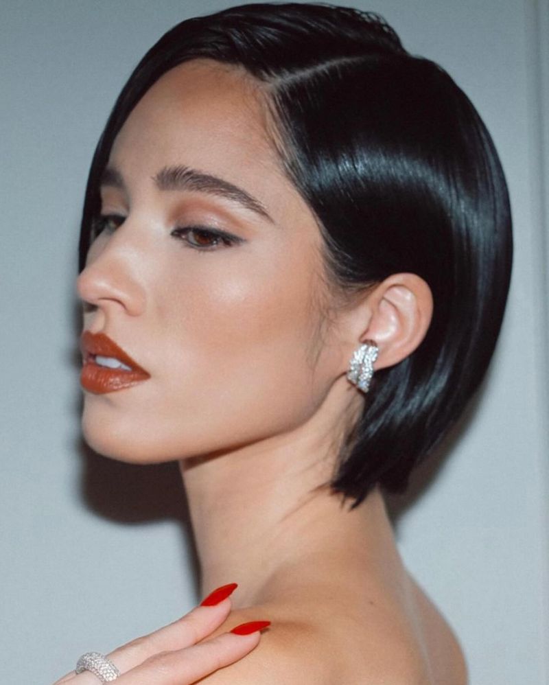 Wet-Look Sleek Bob
