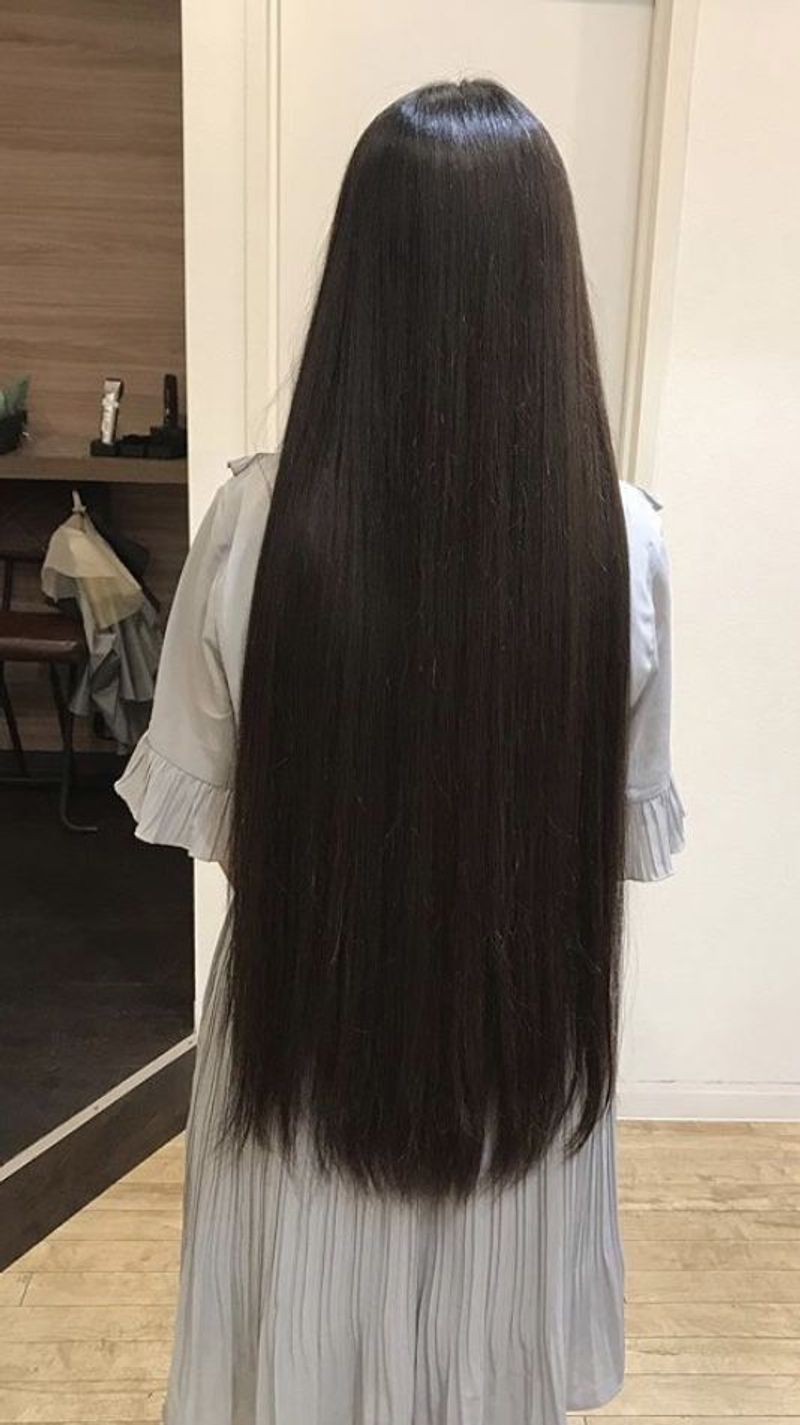 Hip-Length Glass Hair