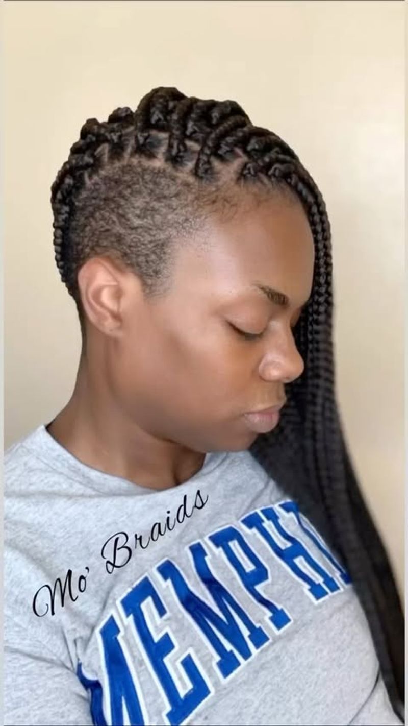Box Braids met geschoren zijkanten