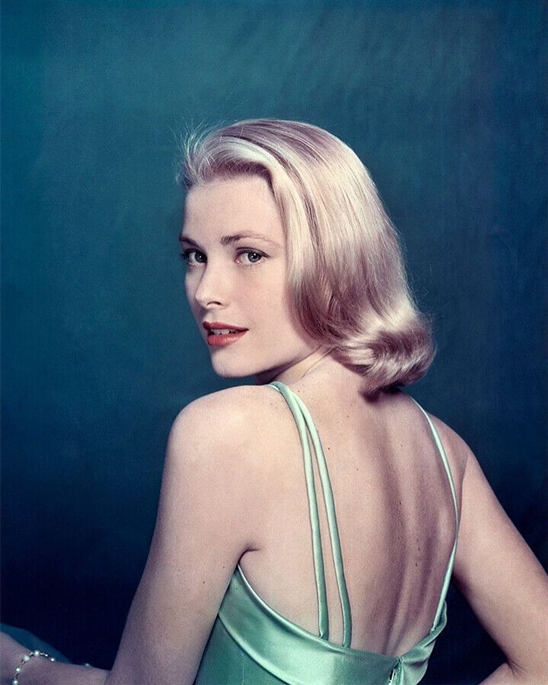 Grace Kelly Champagne Blonde