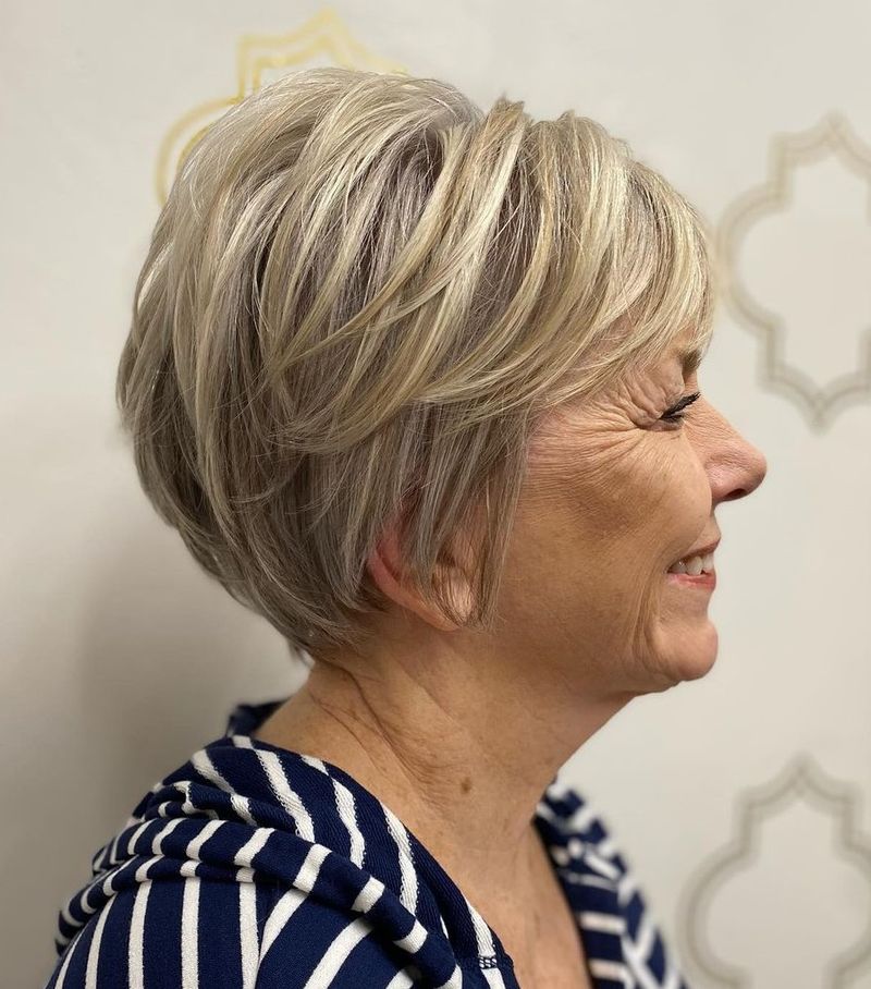 Voluminous Short Cut with Height