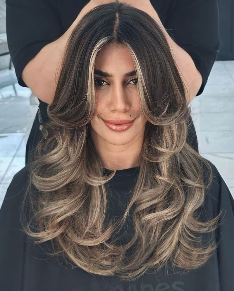 High-Contrast Butterfly Cut