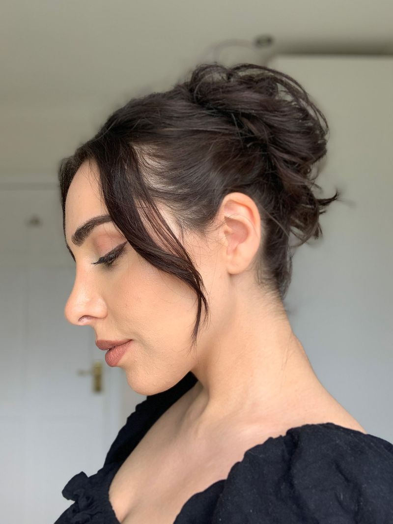 Face-Framing Tendrils