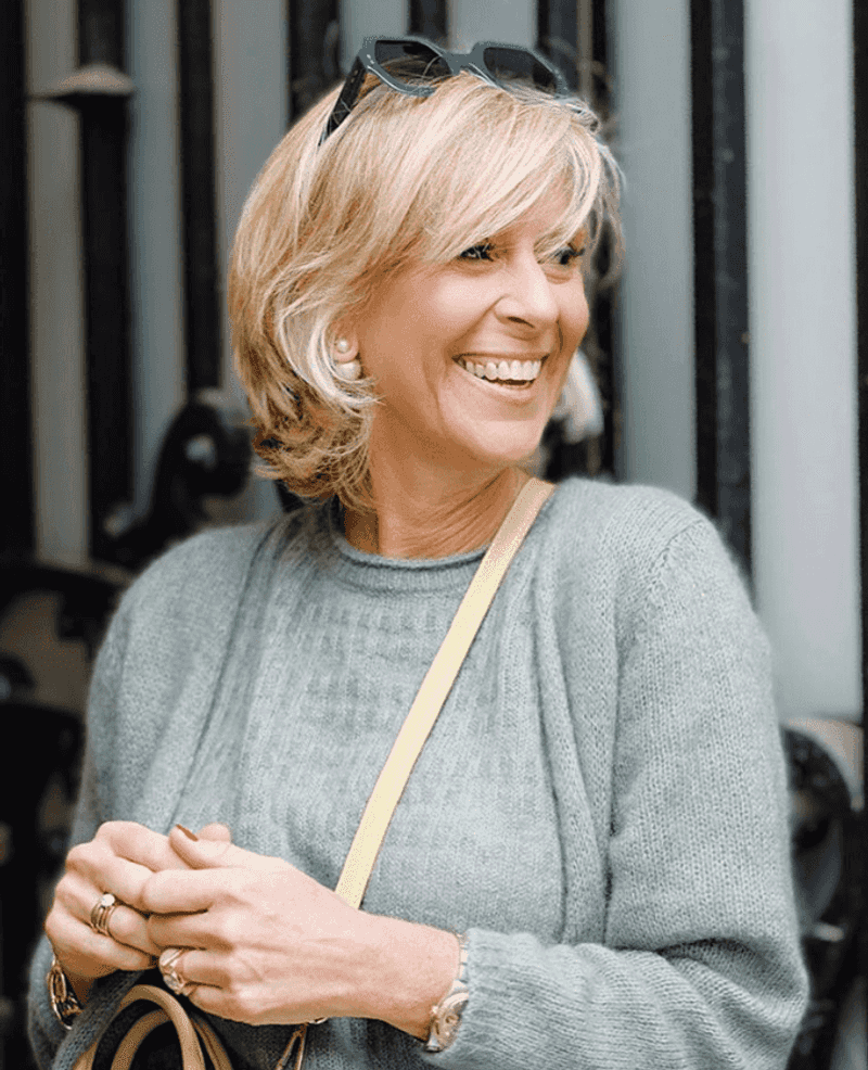Side-Parted Bob with Curved Fringe
