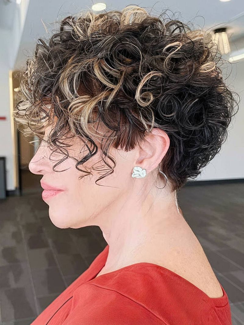 Classic Curly Wedge
