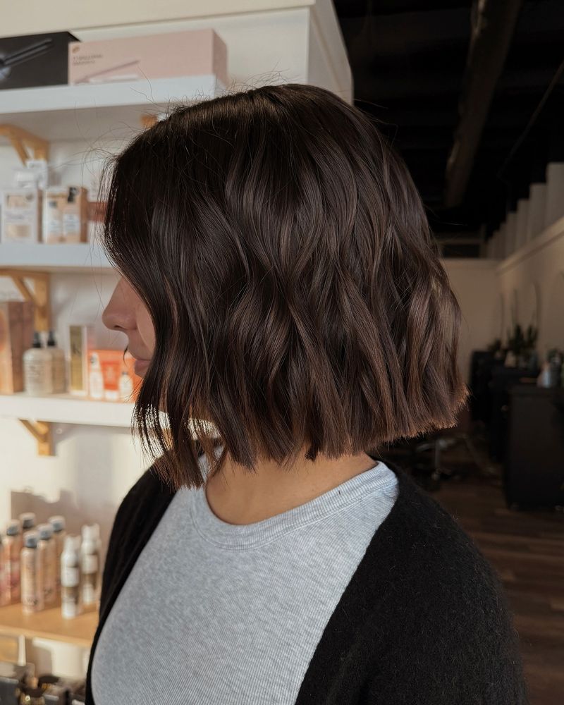 Sleek Mid-Length Cut