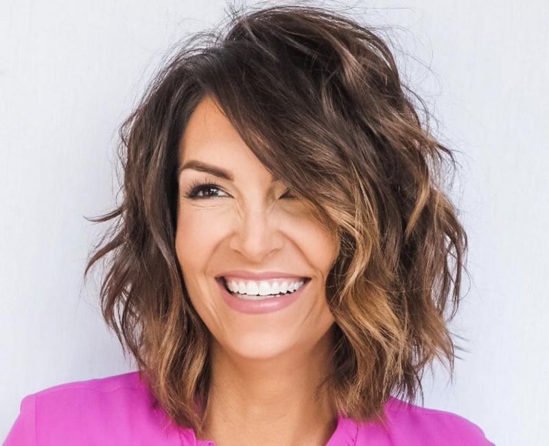 Textured Feathered Lob