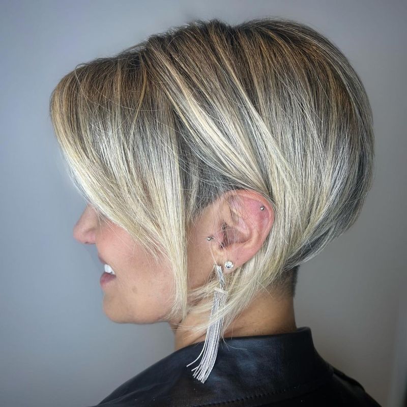 Bob em camadas com corte inferior