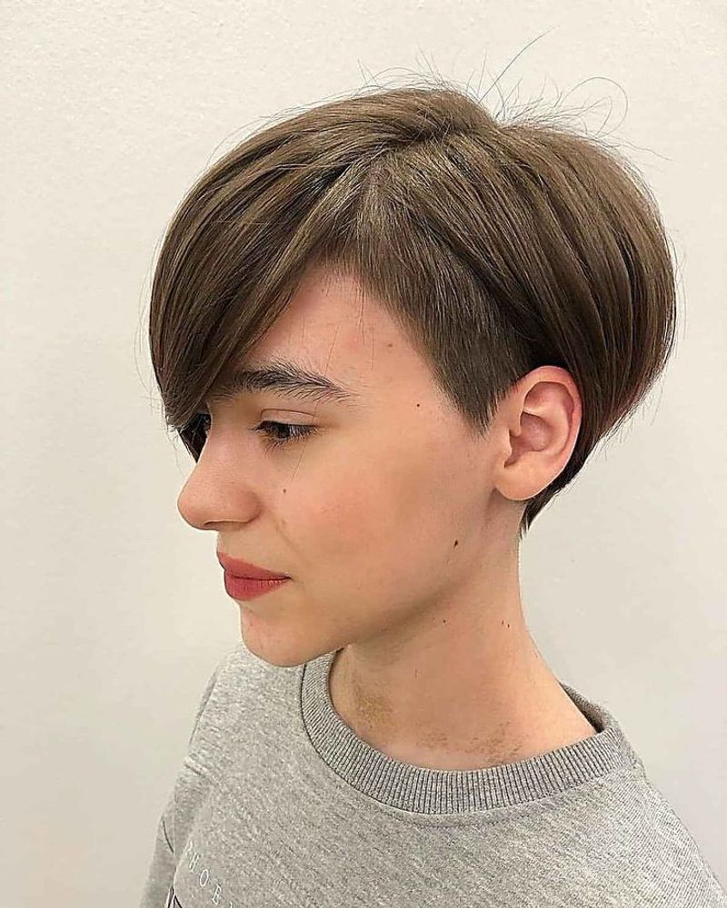 Pixie com corte inferior