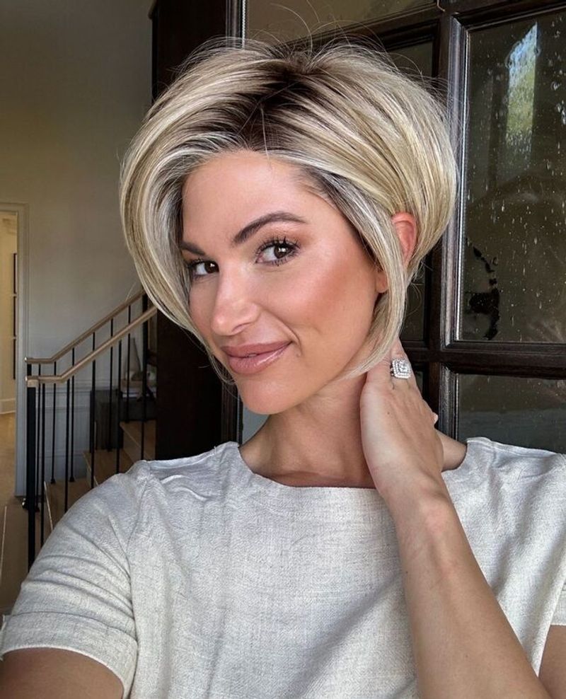 Graduated Frayed Bob