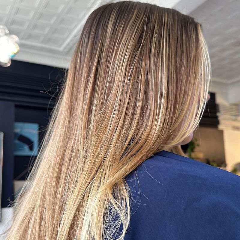One-Length Mid-Back Cut