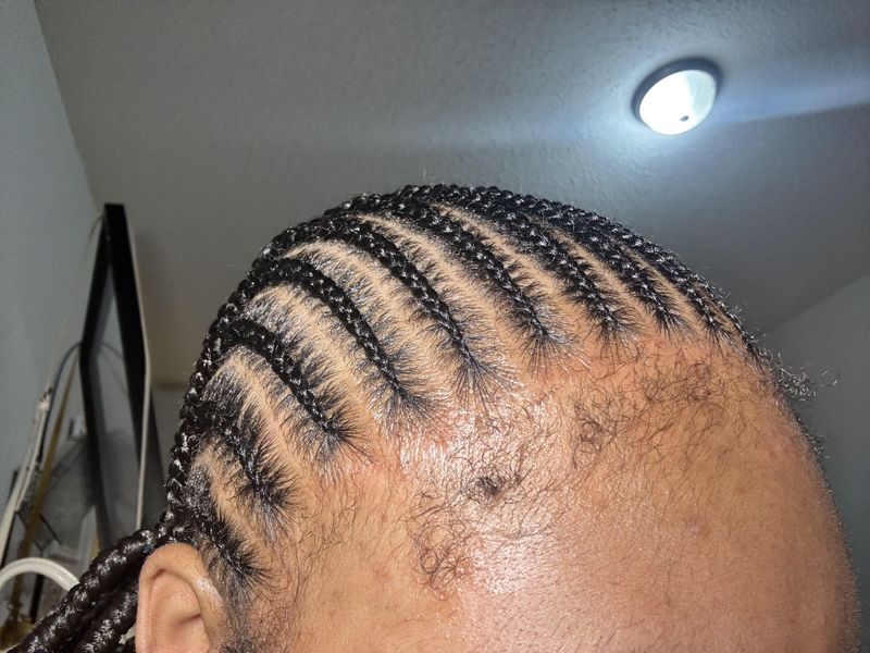 Scalp-Exposing Feed-In Braids