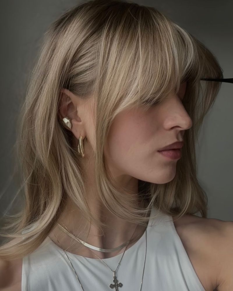 Sheer Eyebrow-Skimming Bangs