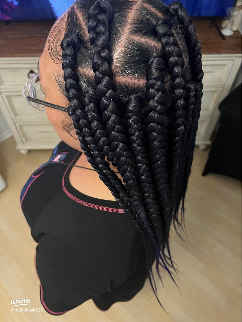 Triangle-Part Feed-In Braids