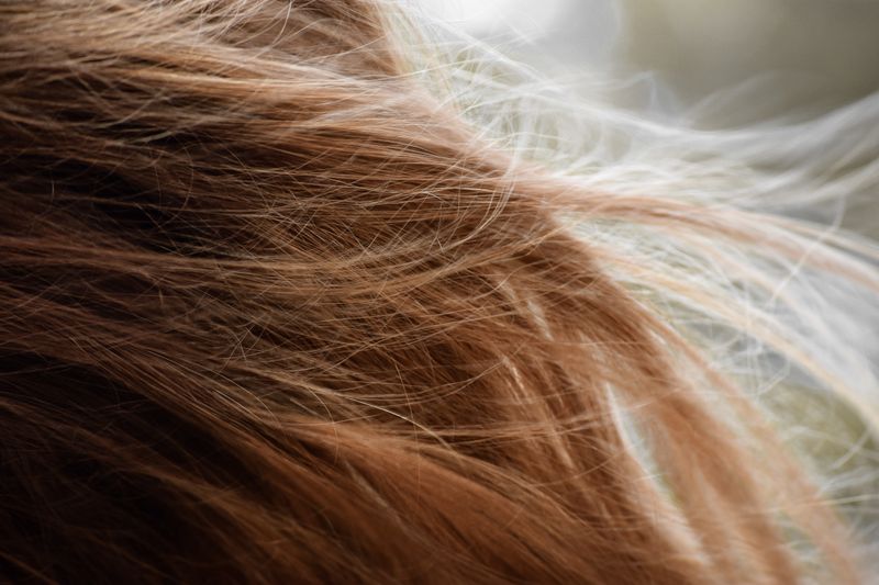 White Dot Split Ends