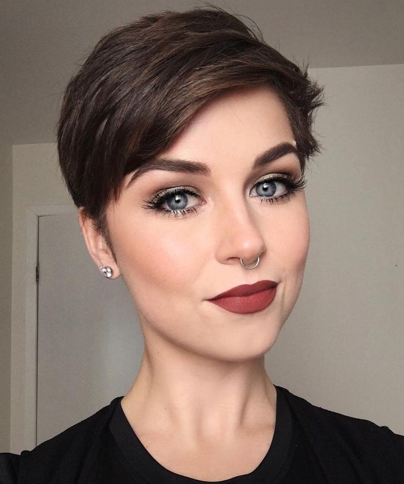 Side-Swept Micro Fringe