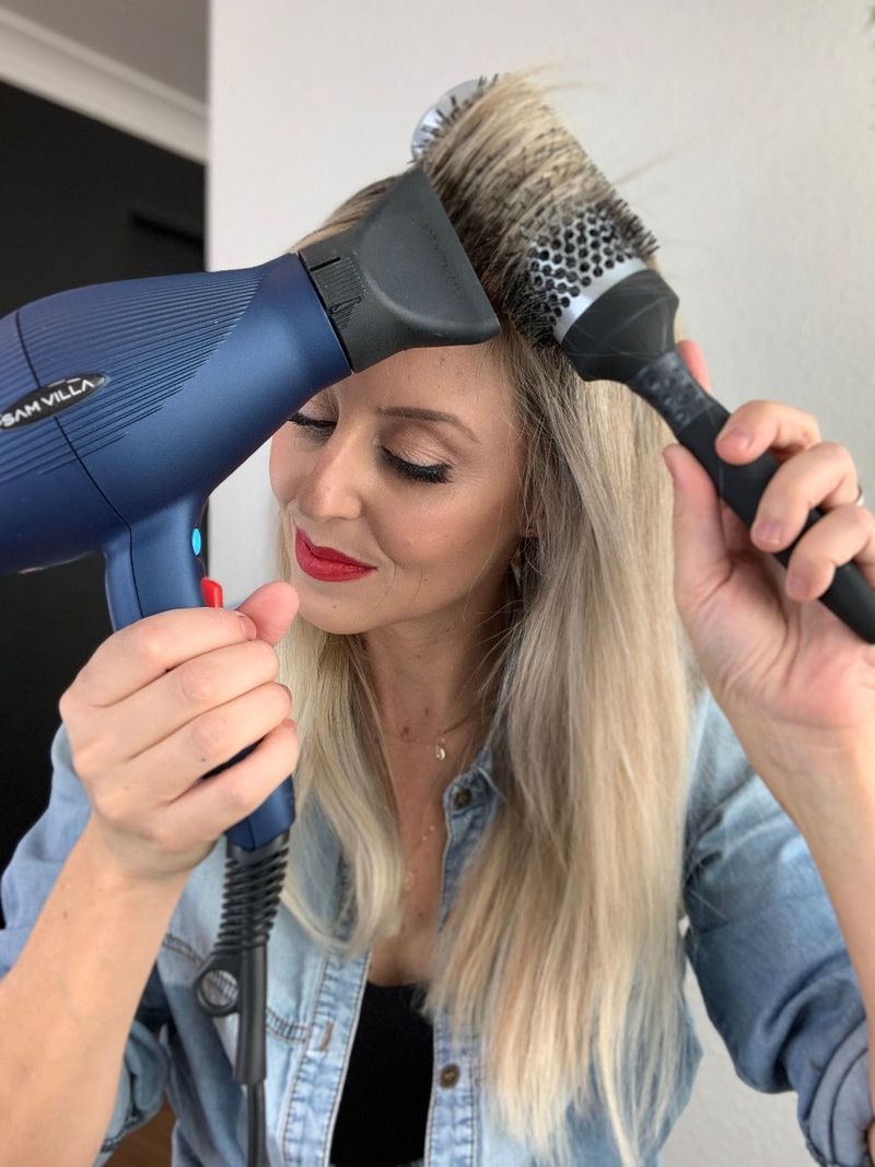 Round Brush Blowout Secrets