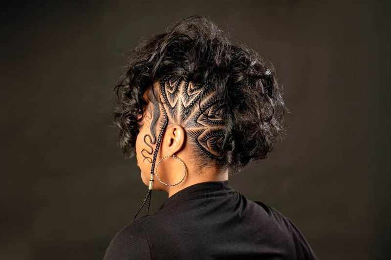 Mohawk-Inspired Drama