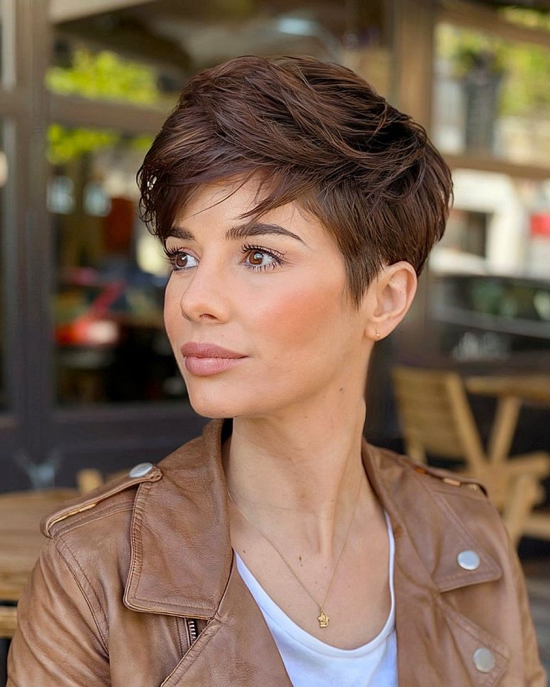 Side-Swept Pixie with Flipped Top