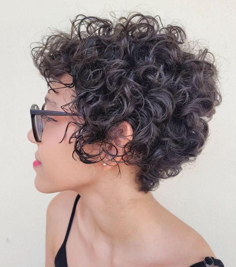 Pixie encaracolado