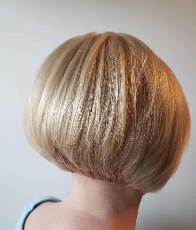 French Bob With Curved Nape