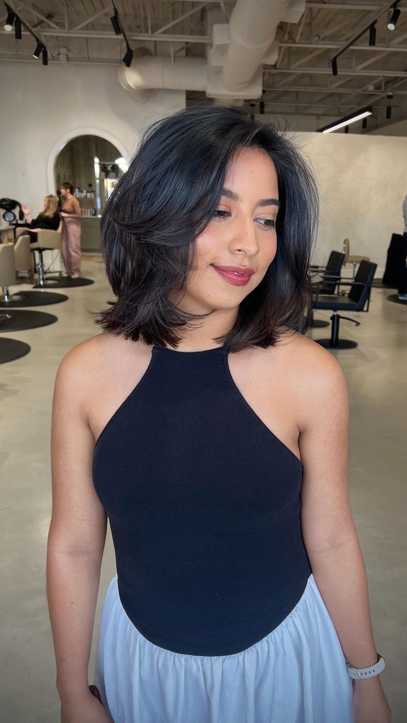 Collarbone-Length Rachel