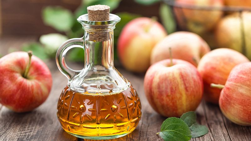 Rinsing With Apple Cider Vinegar