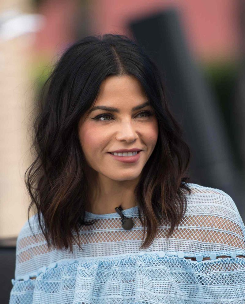 Blunt Lob with Center Part