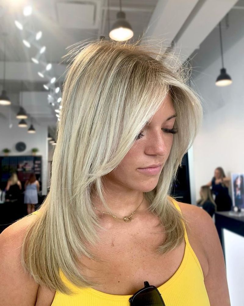 Face-Framing Layers with Center Part