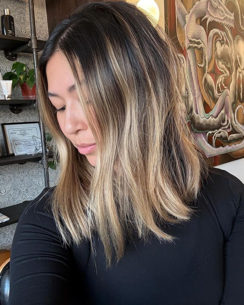 Blunt Lob with Subtle Layers