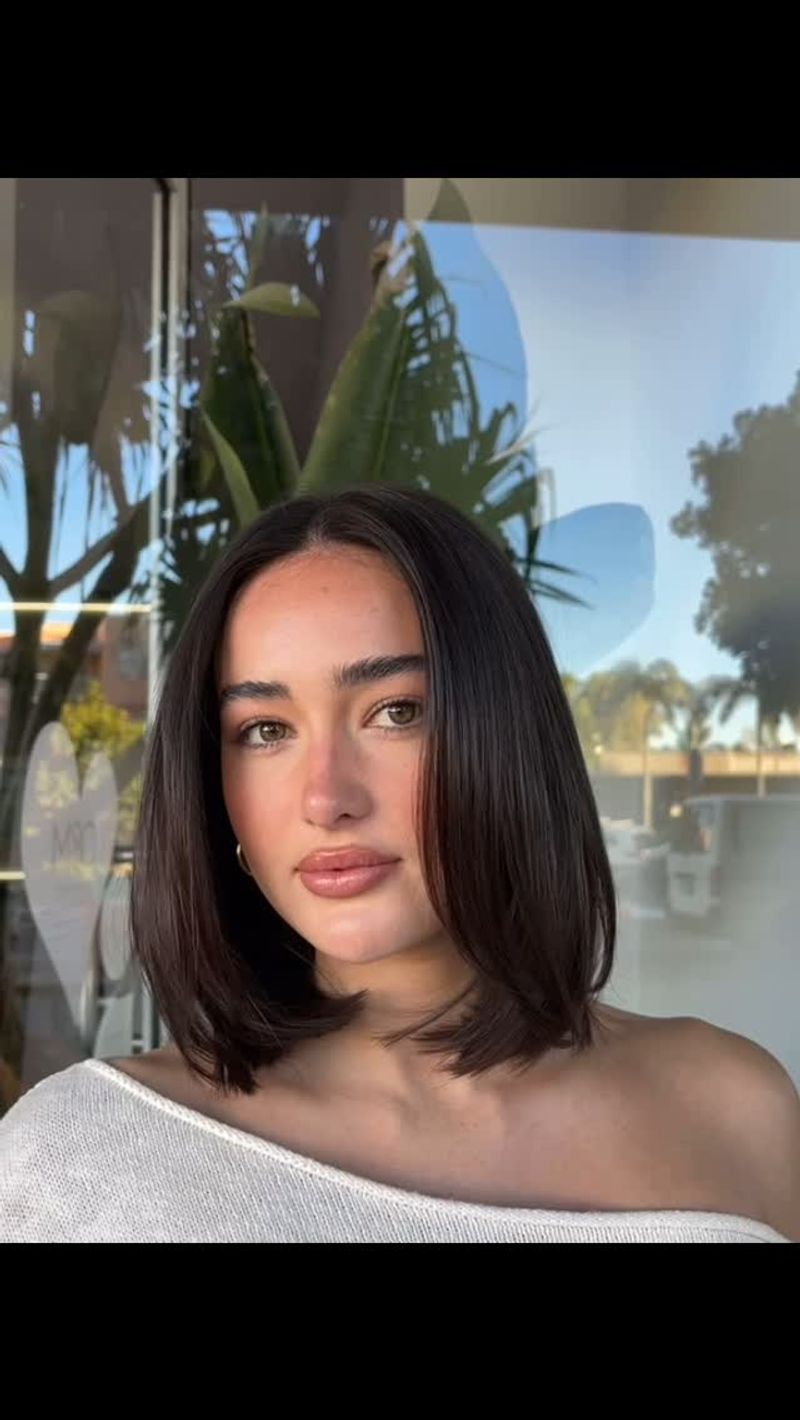 Blunt Lob with Center Part