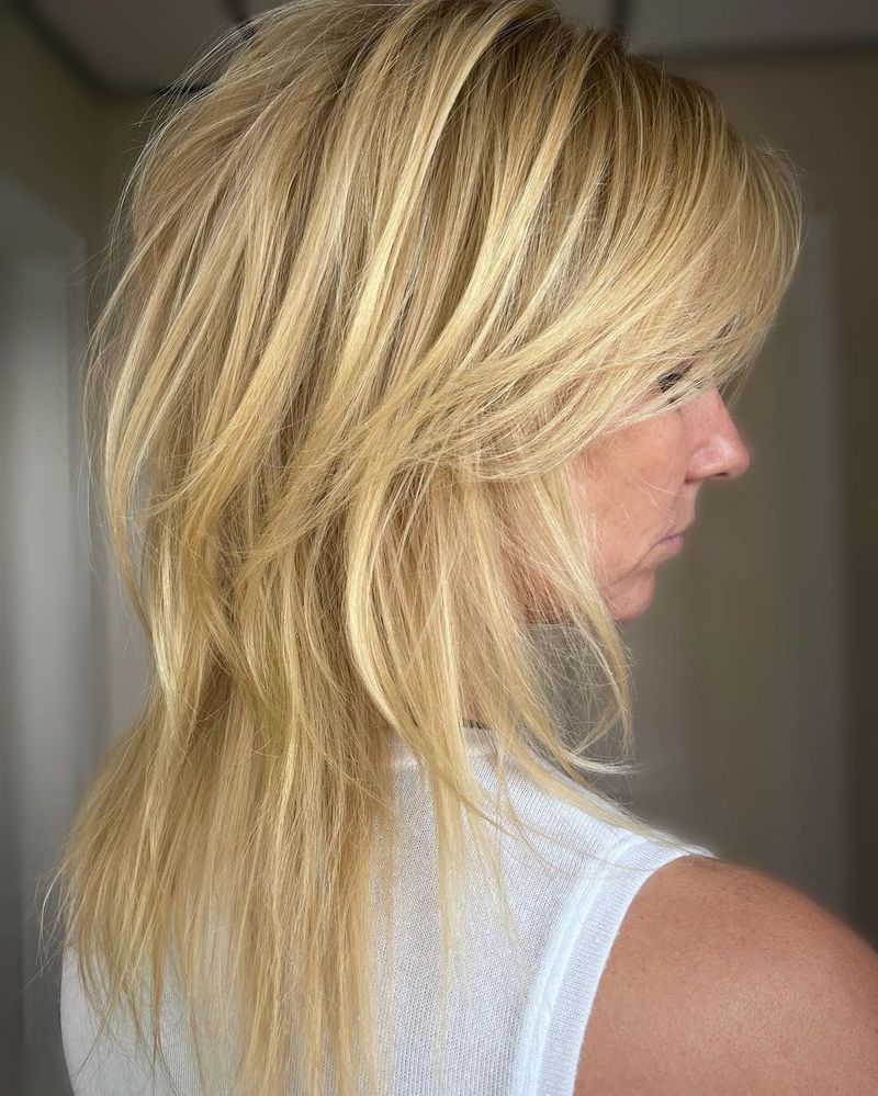 Feathered Medium Cut
