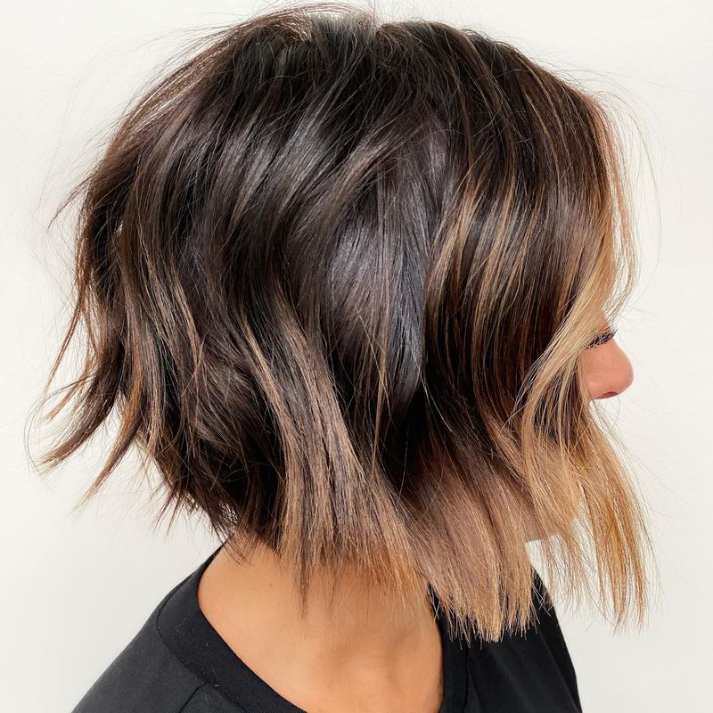 Wavy Bob with Money Piece Highlights