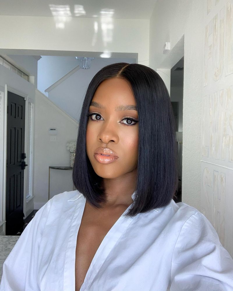 Sleek Straight Lob