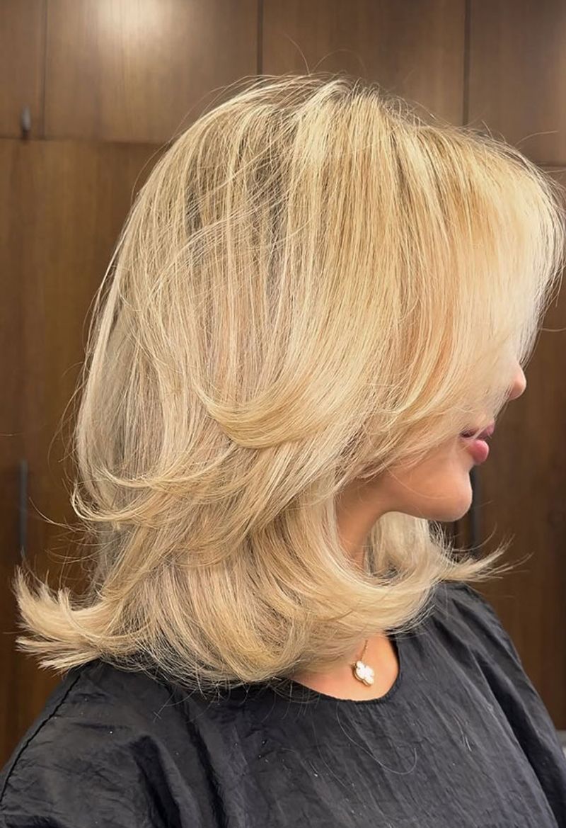 Bouncy Shoulder-Length Layers