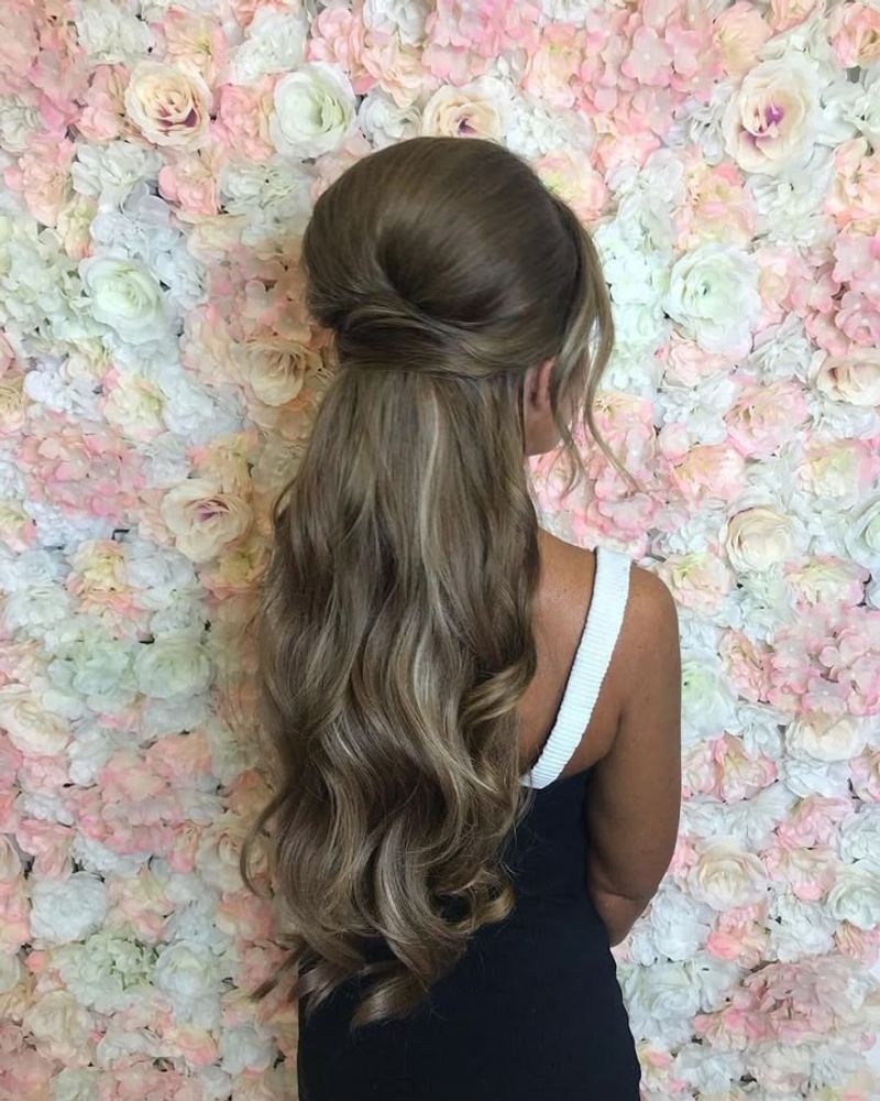 O Bouffant meio alto