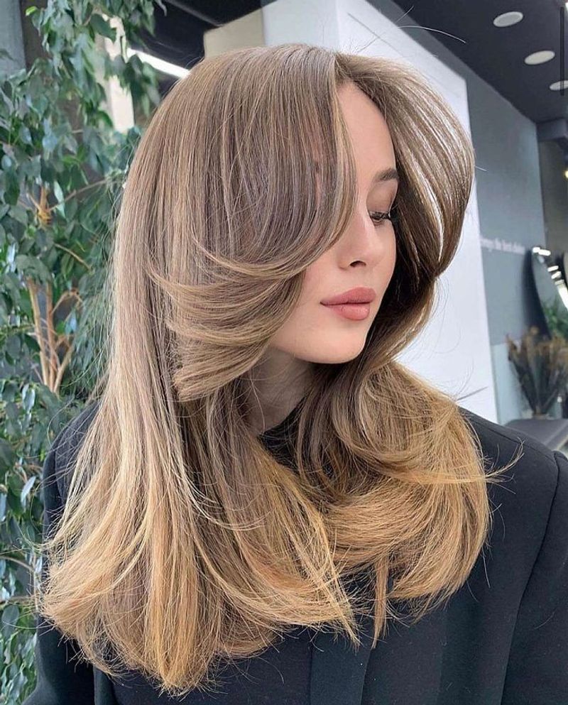 Feathered Layers Like Farrah