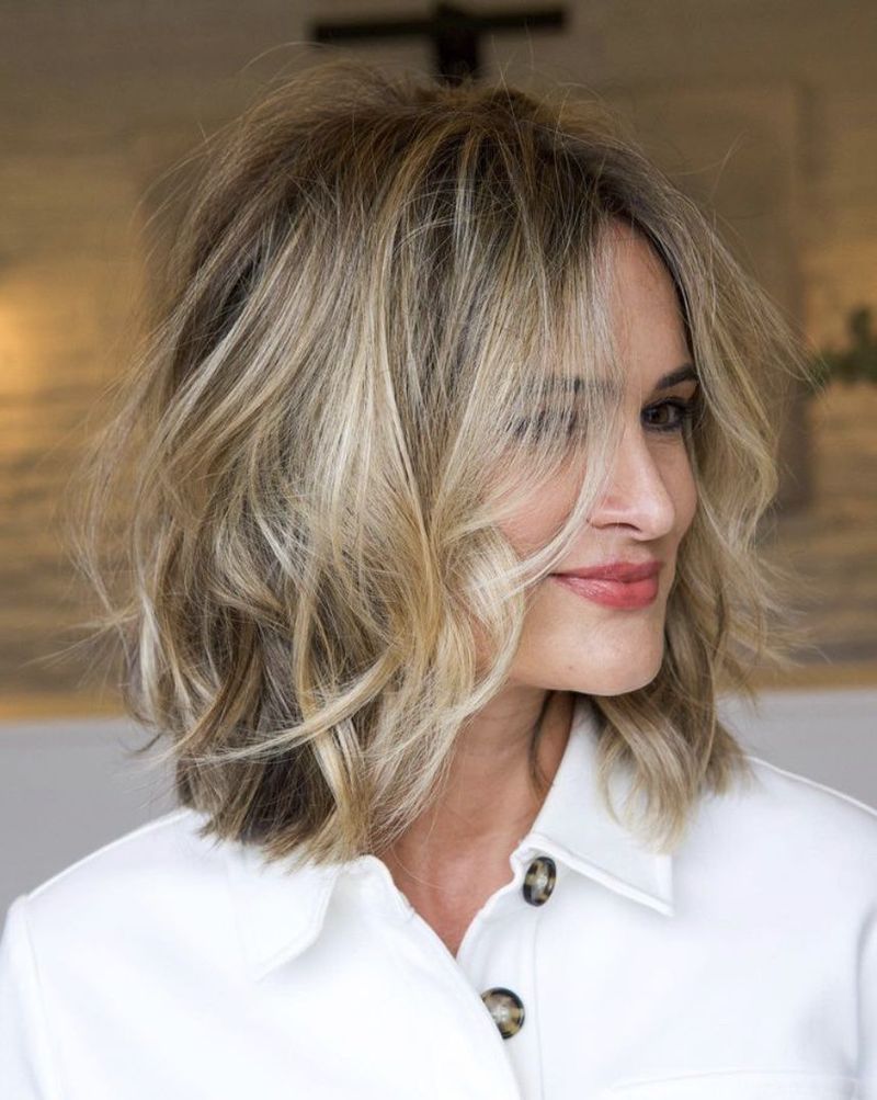 The Shoulder-Skimming Bob