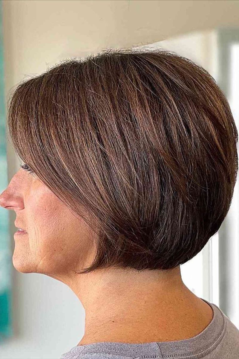 Graduated Bob with Volume Crown