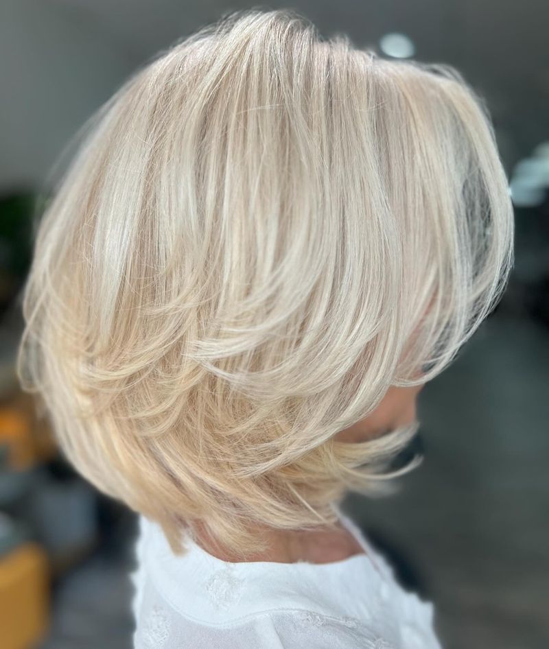 Glamorous Shoulder-Skimming Layers